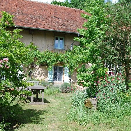 Bed and Breakfast La Tour Marcilly-la-Gueurce Exterior foto