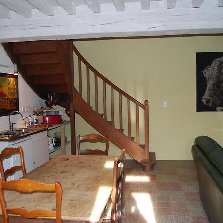 Bed and Breakfast La Tour Marcilly-la-Gueurce Exterior foto