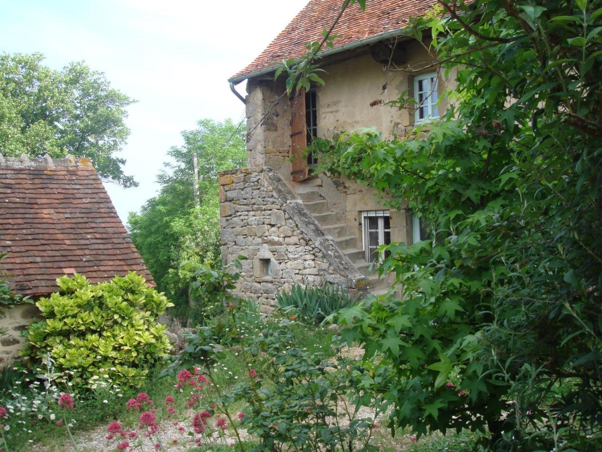 Bed and Breakfast La Tour Marcilly-la-Gueurce Exterior foto