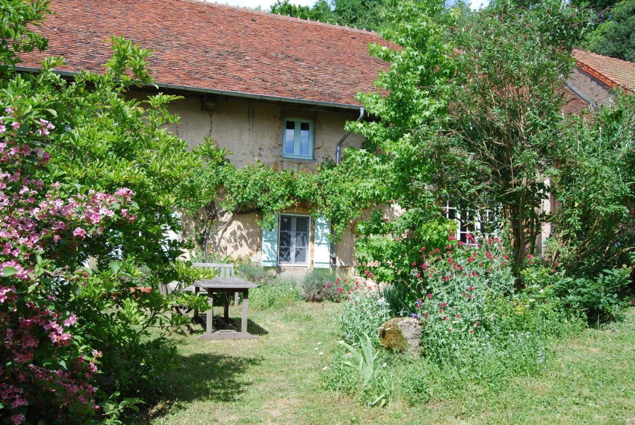 Bed and Breakfast La Tour Marcilly-la-Gueurce Exterior foto