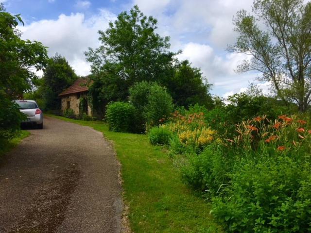 Bed and Breakfast La Tour Marcilly-la-Gueurce Exterior foto