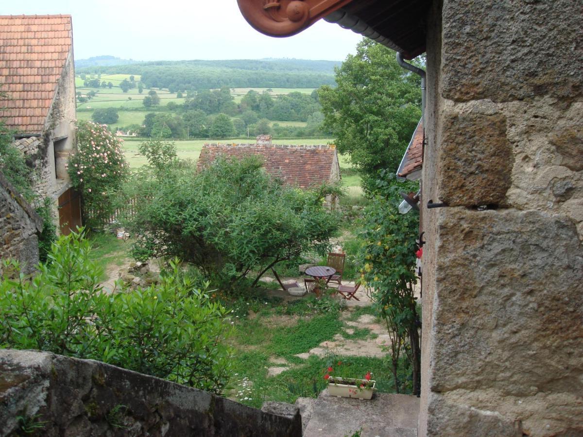 Bed and Breakfast La Tour Marcilly-la-Gueurce Exterior foto